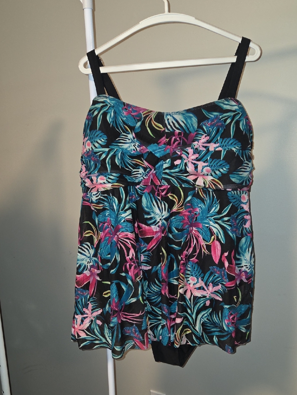 BloomChic Floral Swimdress One‑Piece Swimsuit – Size 18–20 (NEW w/ Liner)